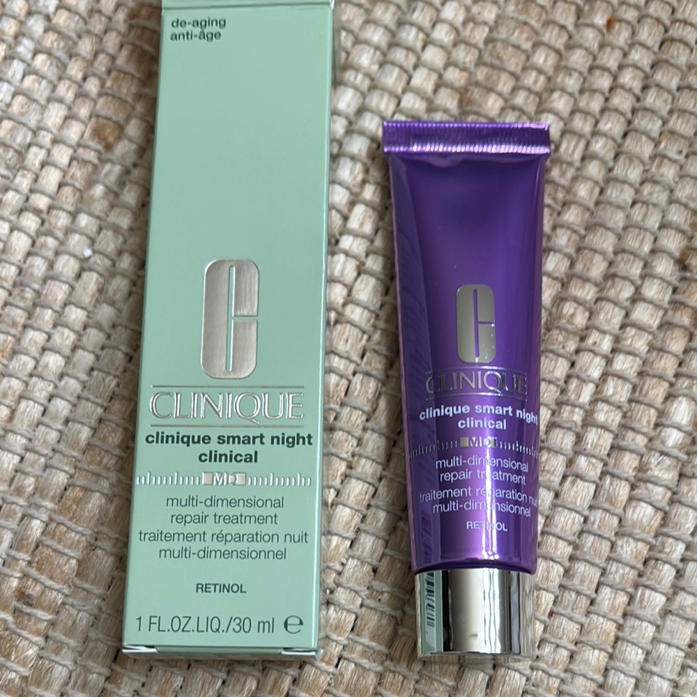 Clinique Smart Night Clinical Retinol in Purple Tube-NEW and unused.